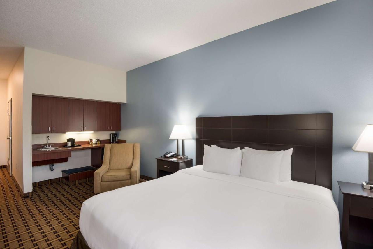King Room with Roll-in Shower - Disability Access/Non-Smoking,1319684743:JPEG